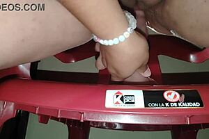 继母和她的新玩具 - 直接对着逼的真实自制自慰，高潮加拿大紧逼软核射精捷克哥伦比亚假阳具湿怪物鸡巴