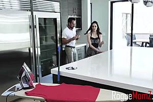 I feel so aroused watching housekeeper Jenna Ross and Sovereign Syre in a groping threesome with tribbing.