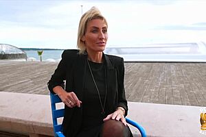 anouk 30 ans une psychologue experte en bite