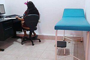 The Nursing Student Is in the Practice Room She Feels Like a Slut on the Couch 😈