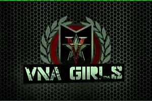 sophie dee plays with her dildo on her oily big tits