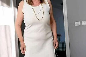 Mature grandma gives blowjob to help you cum fast in POV role-play