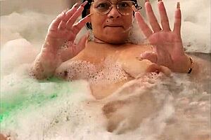 Curvy BBW Latin Milf's Outdoor Golden Shower Tease