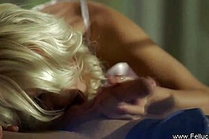 Blonde Goddess Blows Expertly