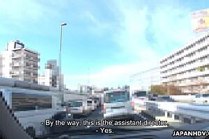 日本女人Maki Hojo在车里无码吸鸡巴