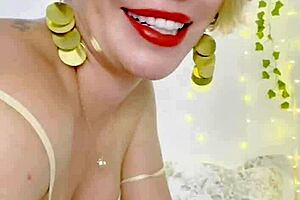 Brazilian MILF talks dirty while you cum in homemade roleplay.