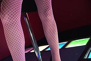 Sweety Blonde MILF Mom Takes BIG COCK in ANAL FUCK