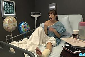 MILF flashes in hospital?