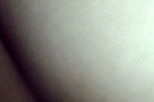 Mature Amateur Shows Off Her Ass in Detailed Scene