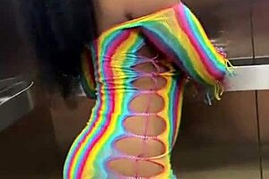 Fucked Landlord's Wife In Elevator – Risky?