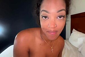 Lucy Hayz and Sascha try first threesome on bed 😏