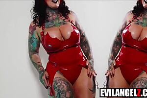 Wtf Busty Milf With Huge Assets Dp With 2 Xxxl Dicks Sabien Demonia Jonny Oblong Shadow Dimitri