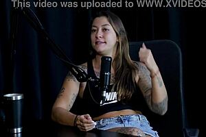 Flor De Damiana Wants To Fuck Two Bi Men Nude?