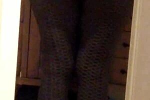 I watch my wife's big ass in leggings.