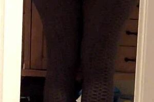 I watch my wife's big ass in leggings.