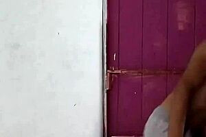 Client Felt Shy Recording for Xvideos and Wore a Mask