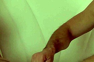 milf mary tears her stockings while riding