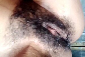 desi teen flashes amazing pussy and boobs indoors