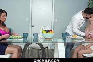 freeusing stepmom nina dolci and stepsister jazmin luv in threesome!