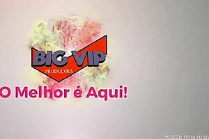 casada espera o enteado sair e trai o marido com dois vizinhos