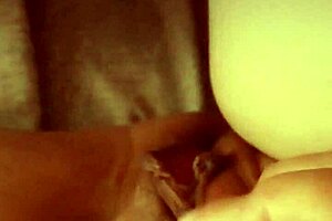 she opens pussy at dawn