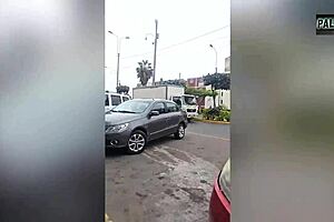 I met this mature woman on the street to fuck her ass.