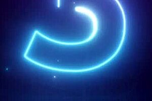 Want to fuck hot ebony guy and sit on his dick squeezing with big ass?