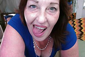 I cought an employe watchin my fetish porn at werk.