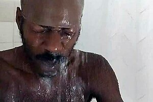 wet pussy from daddy's touch in the workout room