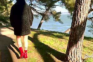 alicia sudiste coquine adores the well veined cock