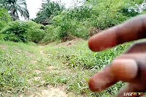 They Caught Us in the Bus as I Take My Boyfriend to Fuck Me Well