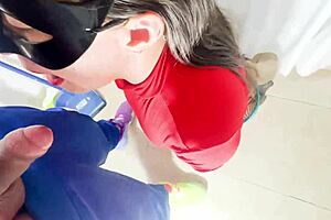 I feel so aroused watching this madrastra puta latina colombiana flashing in the kitchen, crawling to the bedroom for intense fucking and swallowing cum for money in usa