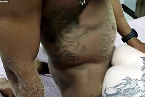 Cheguei da balada louca pra chupar e fuder uma rola grossa.