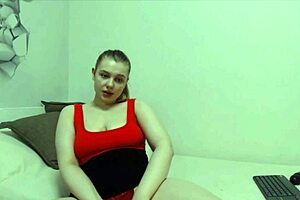 This big ass BBW starts teasing with her curves and dances seductively in a mature webcam show.