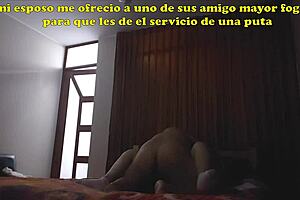 Mi esposo me vende a maduro por ayuda económica. Me insemina en humillación como prostituta sumisa.