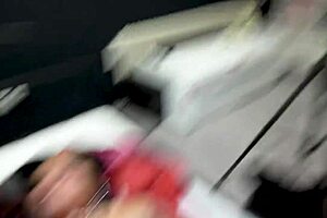 Versauter privat-sex with Ashley-Cumstar and Andy-Star, this multiple squirting milf goes wild in hardcore action.