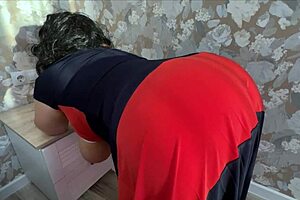 Stepmom Bent Down Showing Big Ass! Stepson Saw Everything