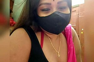 desi indian mom bhabi shares her daily life in intimate moments