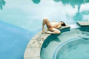 Jenna J Ross Suggests Squeezing Her Nipples While Cumming on Fingers in Shaved Pussy Play