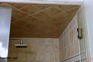 La Enfermera Más Voluptuosa Y Culona Muestra Su Lencería