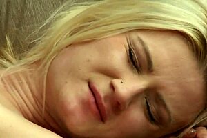 Milf Mommy Takes Anal Fucking Doggystyle In Lingerie And Heels