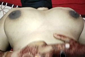 Come on, creampie this hot chubby Indian aunty