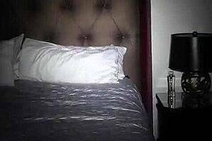 Brooklyn Chase Wet Big Ass Pays to Cum Inside Blonde Bombshell with Creampie