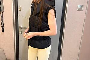 Friends' busty mom seized the chance to ride me in cowgirl, moaning in Russian amateur POV with deepthroat action! 😏