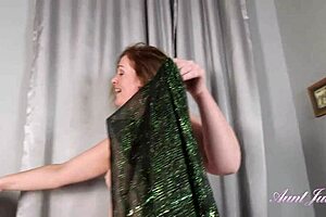 45yo redhead milf valeria's big hairy bush