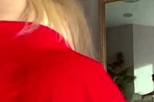Mommy noels is so horny and you got that hard cock all ready for her - blondie fesser
