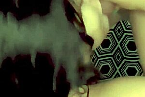 We follow this morena from Iztapalapa as she gives a blowjob and enjoys passionate action in the bedroom.