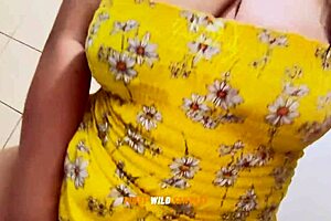 Libog Na Libog Na Ang Inyong Tita Emma Lamas Muna Malaking Suso at Sinalsal Ang Mabuhok at Masikip Na Kiffy - Gusto Mo Bang Makatikim