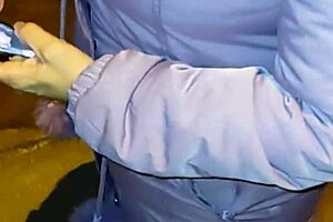 Encuentro A Una Madura Puta Con Un Culo Enorme En La Calle Usando Hilo Rojo Transluciendo Le Hago Propuestas Para Follar Y Acepta