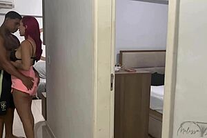 Chamei Um Macho Para Dar Uma Foda Rapidinha E Meu Corninho Nos Pegou No Flagra!